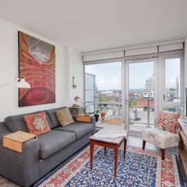 Sunset Place-Deluxe One Bedroom Condo in the Escher Building, Sunset Views and Beyond