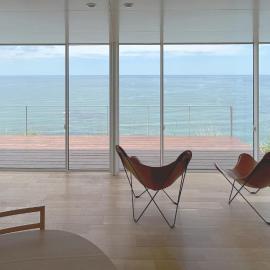 Cliff House Morai، فندق في Ishikari