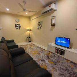 Healing Homestay, hotel u gradu Kangar