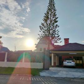 Fully gated AFamosa Sweet Moment Villa 790, hotel in Kampong Ulu Pegoh