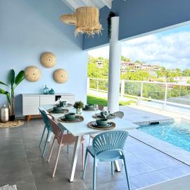 Villa Téloam- Charmante villa avec piscine et vue mer, hotel in Schœlcher