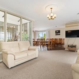 Large Kelso Family Home - Flexible Bedding