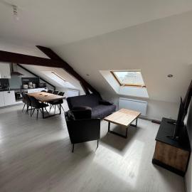 L'Horizon Silencieux Loft, hotelli kohteessa Lucquy