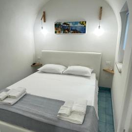 Sun Home, hotel in Vietri sul Mare