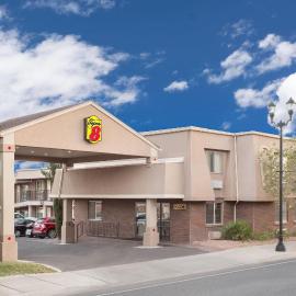 Super 8 by Wyndham St. George UT, отель в городе Сент-Джордж