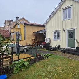 Lägenhet-vindsvåning i centrala öregrund, hotell i Öregrund