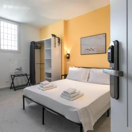 AMINA Guest House, hotel in Fiumicino