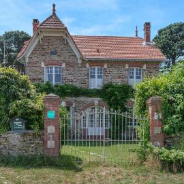 Villa de charme classée à Tharon Plage pour 14