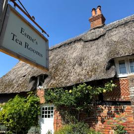 Thatched Cottage Hotel, hotel u gradu Brokenherst