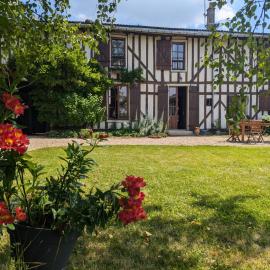 La Maison de Marie - Chambres d'Hôtes au Lac du Der, hotel in Droyes