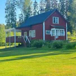 Dagerud -Ferienhaus in Värmland, hotell i Arvika