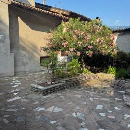 Garden Retreat Near the Castle
