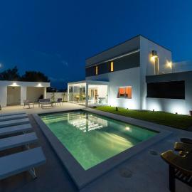 Alba Family Home