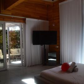 אננדו – hotel w mieście ‘En Sarid