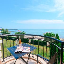 Blue Marine Apartment, complex Carpe Diem Balchik, free Parking