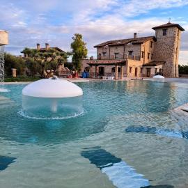 Casale Madonna Grande Wine Resort，坎波馬里諾的飯店