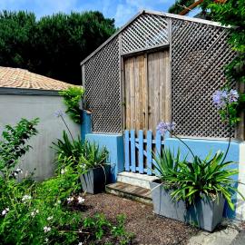 Charming house close to the Plage de Chaucre, hotell sihtkohas Chaucre