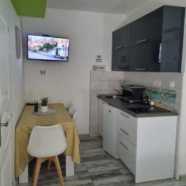 APARTMANI PAVLOVIC, hotel in Zelenika