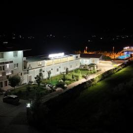 Hanna & Solei Hotel, מלון בבראט