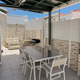 Pambnb - House next to the Beach, Terrace, Fiber Wi-Fi, BBQ, hotell sihtkohas Abades