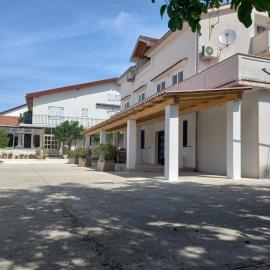 Apartment-rooms Preka