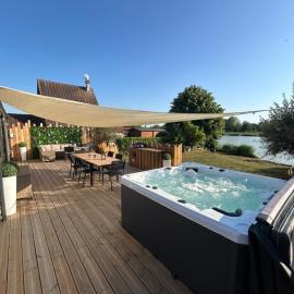 SPA et SAUNA de la presle, hotel en Saint-Georges-sur-Arnon