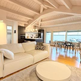 SE189 - Senigallia, elegante attico in centro storico: Senigallia'da bir otel