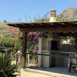 Casa Luigina - ArgonautiVacanze, hotel in Porto Azzurro