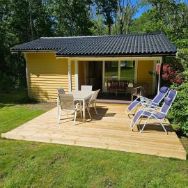 Cottage , Private Sauna for 8 people and big garden, hotell i Odensbacken
