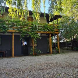 Curtea de Argeş में, होटल Vila Curtea de Arges