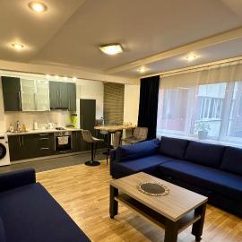 Stay at Ausmas Apartment, hotel Dobelében