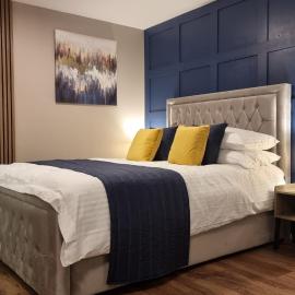 Boxford Lodge - Serviced Apartment in Bracknell, near Ascot & Windsor, Free Parking