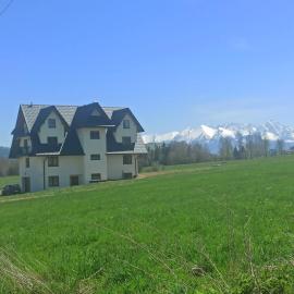 Stramówka, hotel i Groń