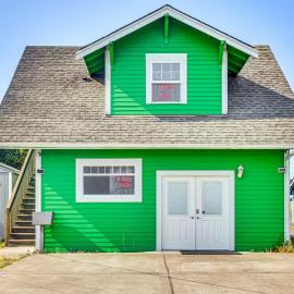 Walkable Paradise: Downtown Puyallup Studio!, hotel u gradu Pjualup
