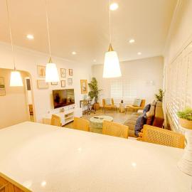 1000#1 Contemporary Home w/ Parking, Grill, & AC!