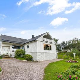 Lofoten Apartment 01, Hotel in Leknes