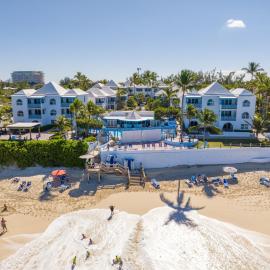 Paradise Island Beach Club, Hotel in Creek Village