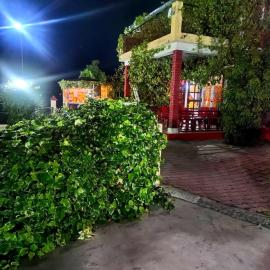 Himvadi Resort, hotell i Kausani