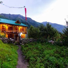 Apple Grove – hotel w mieście Saturang