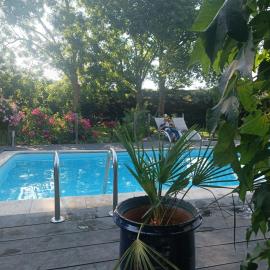 Duplex dans belle propriété avec piscine