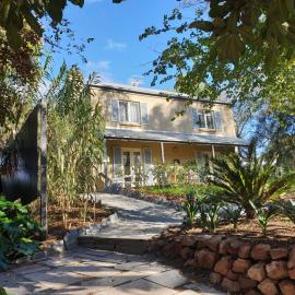 Dennis Cottage Clare Valley, Hotel in Auburn