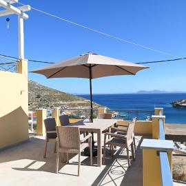 Julie's SeaView Apartment、Vlychádiaのホテル