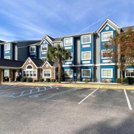 Microtel Inn & Suites by Wyndham Columbia, hotel in Columbia
