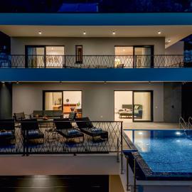 Villa Solas Lux Makarska - Veliko Brdo، فندق في Veliko Brdo