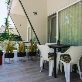 Albatross Breeze Bungalow 100m from the beach, hotel in Varna City
