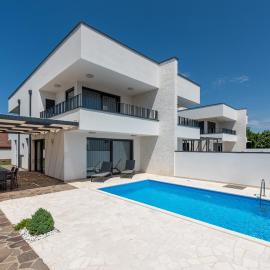 Villa Tina Zambratija with private pool