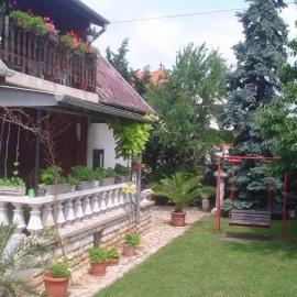 Bográcsos Apartmanház, hotel di Balatonfured