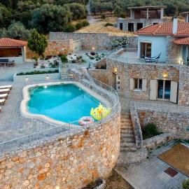 Aether Panorama Pool Retreat