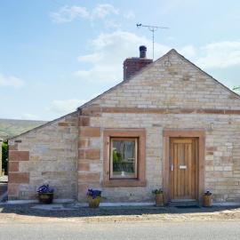 Blackhill Cottage، فندق في Farlam