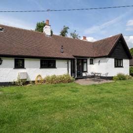 Chilterns Farm Cottage Hideaway Pass the Keys